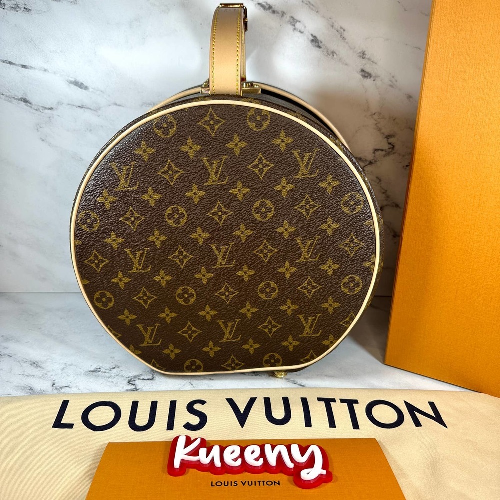 Louis Vuitton Hat Box 30 bag Boite Chapeau vintage monogram LV trunk New Leather
